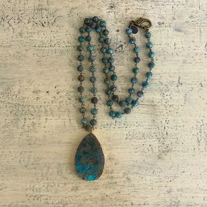 NWOT Bohemian Style handmade gemstone necklace with drop stone pendant